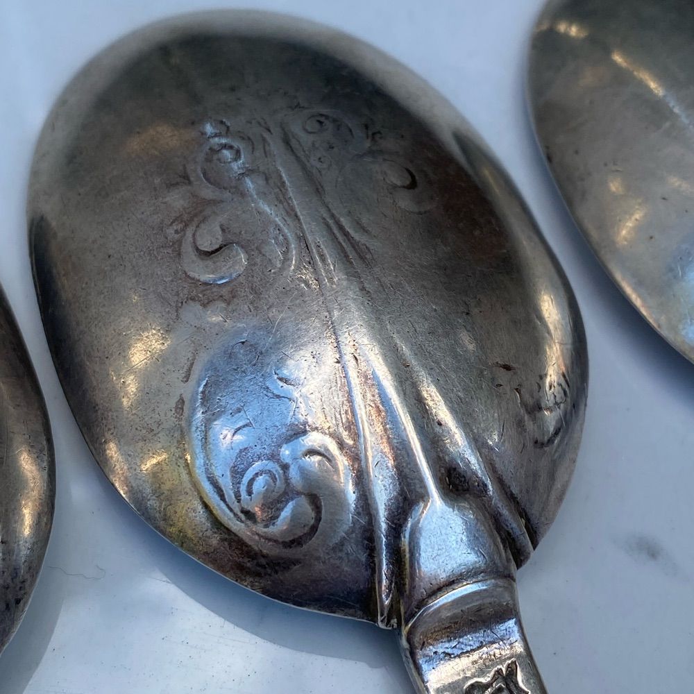 DC Silver - Antiques