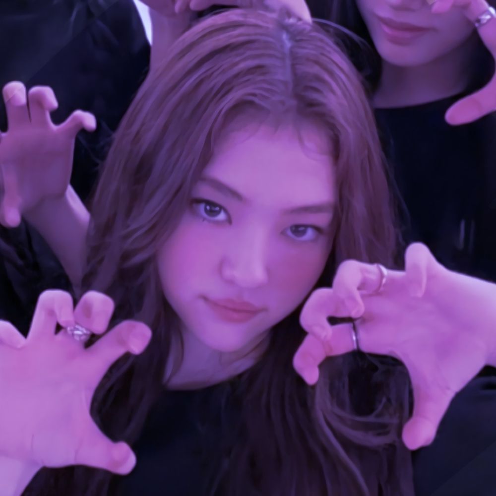 Iza ᗢ 𝙈𝙀𝙊𝙑𝙑 ᵐᵉᵒʷ