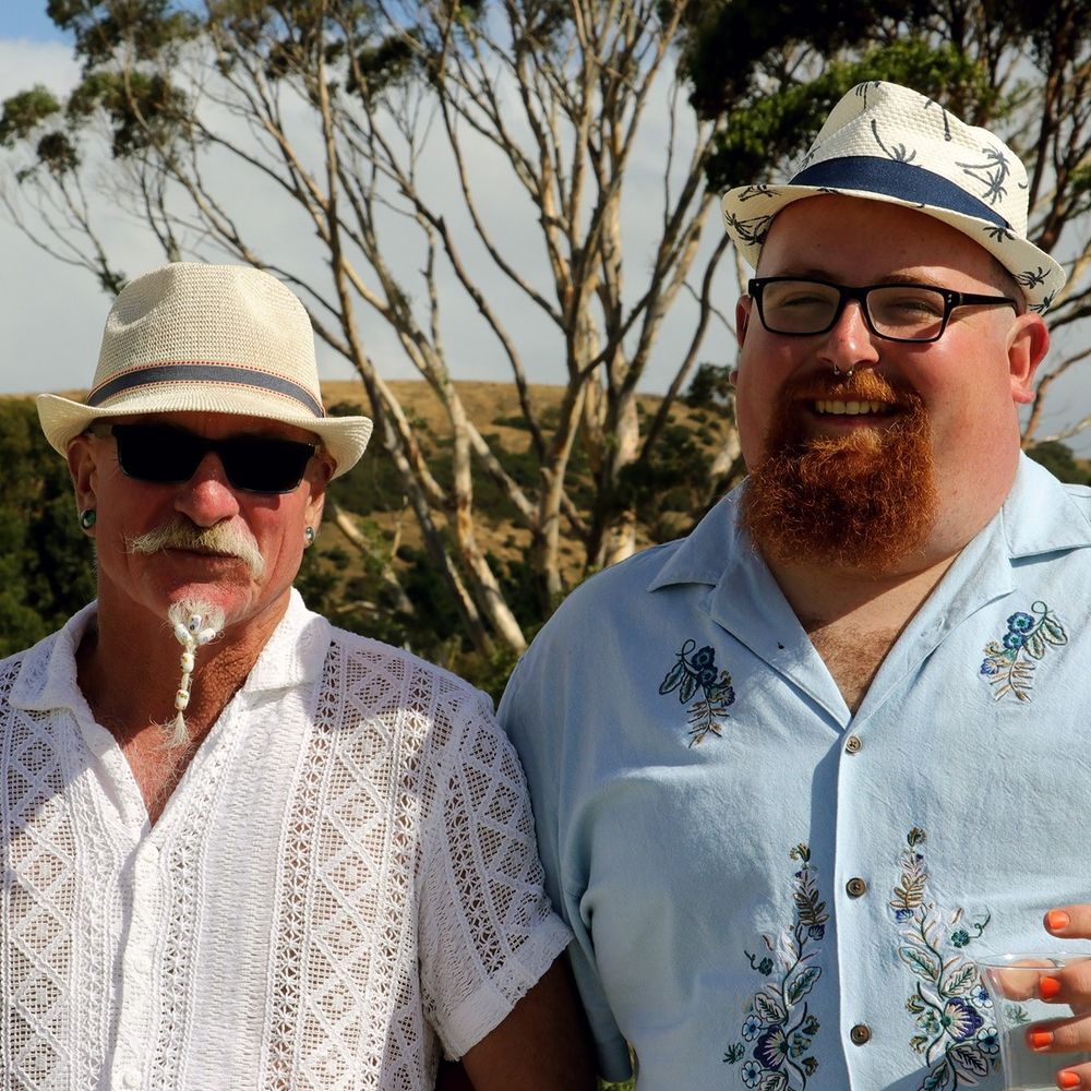 2HairyDunedinMen