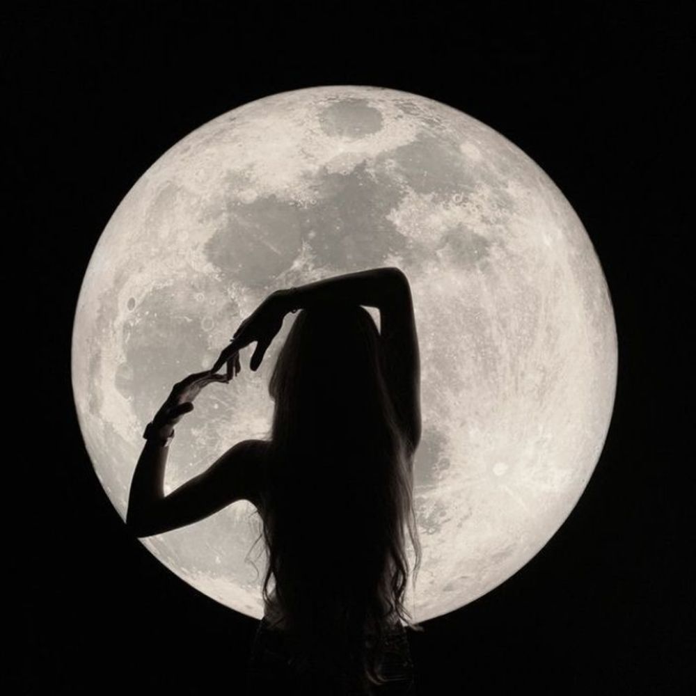 MOON🌙