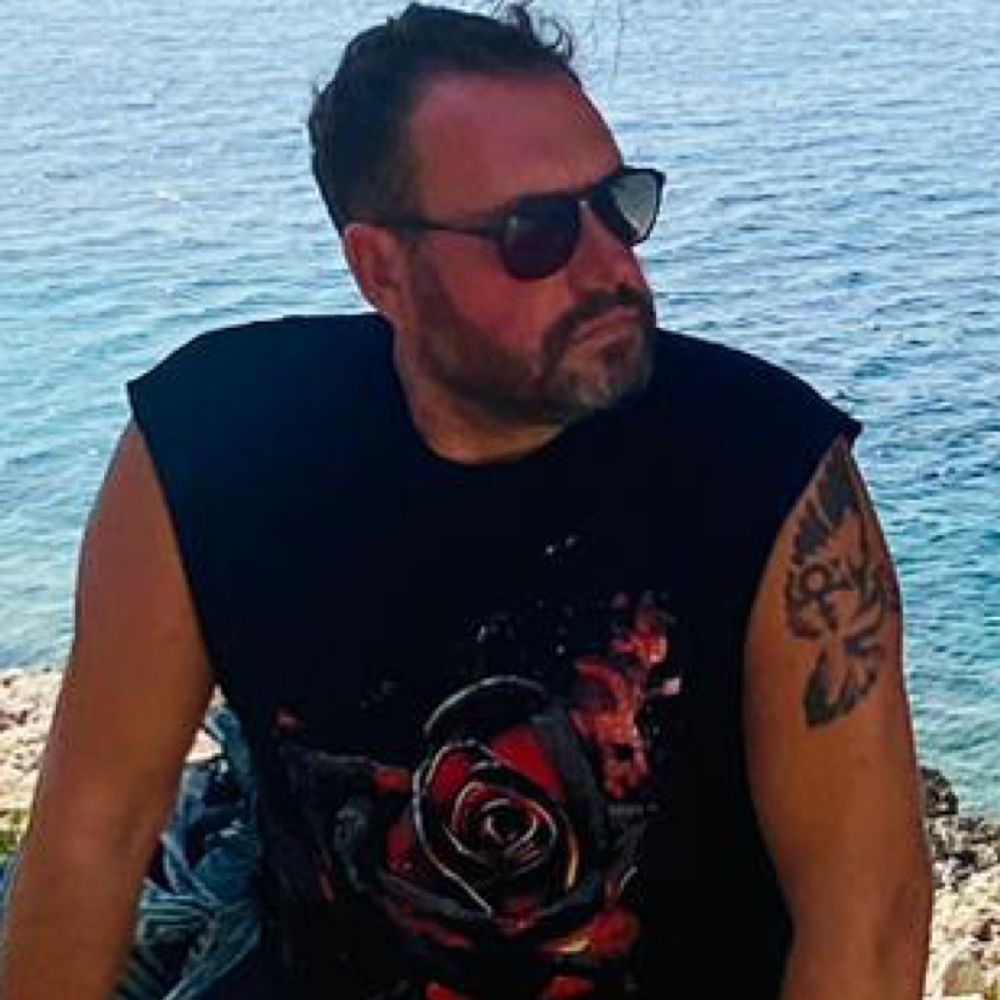 Dr Justin Sturge