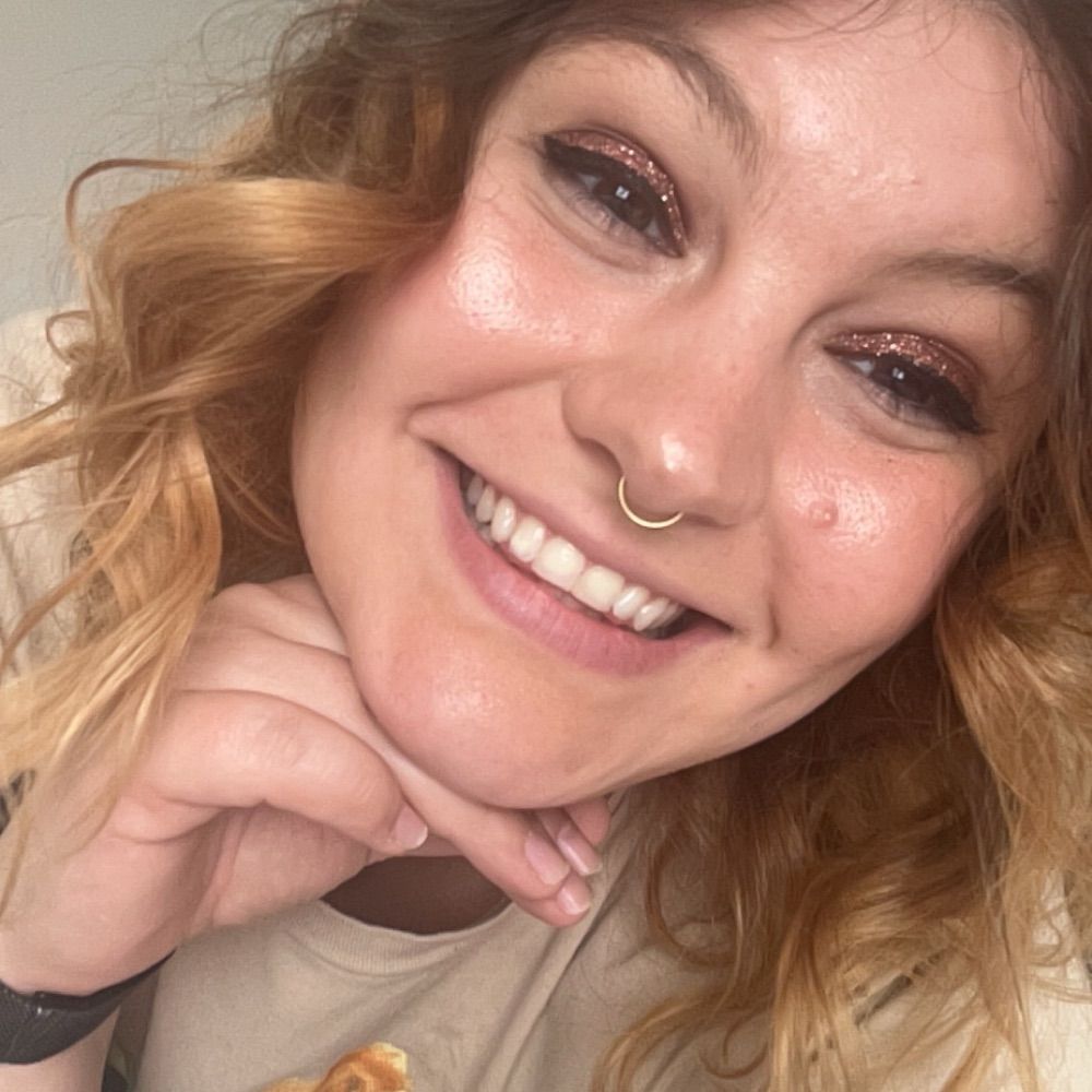 Victoria Hood (she/her)