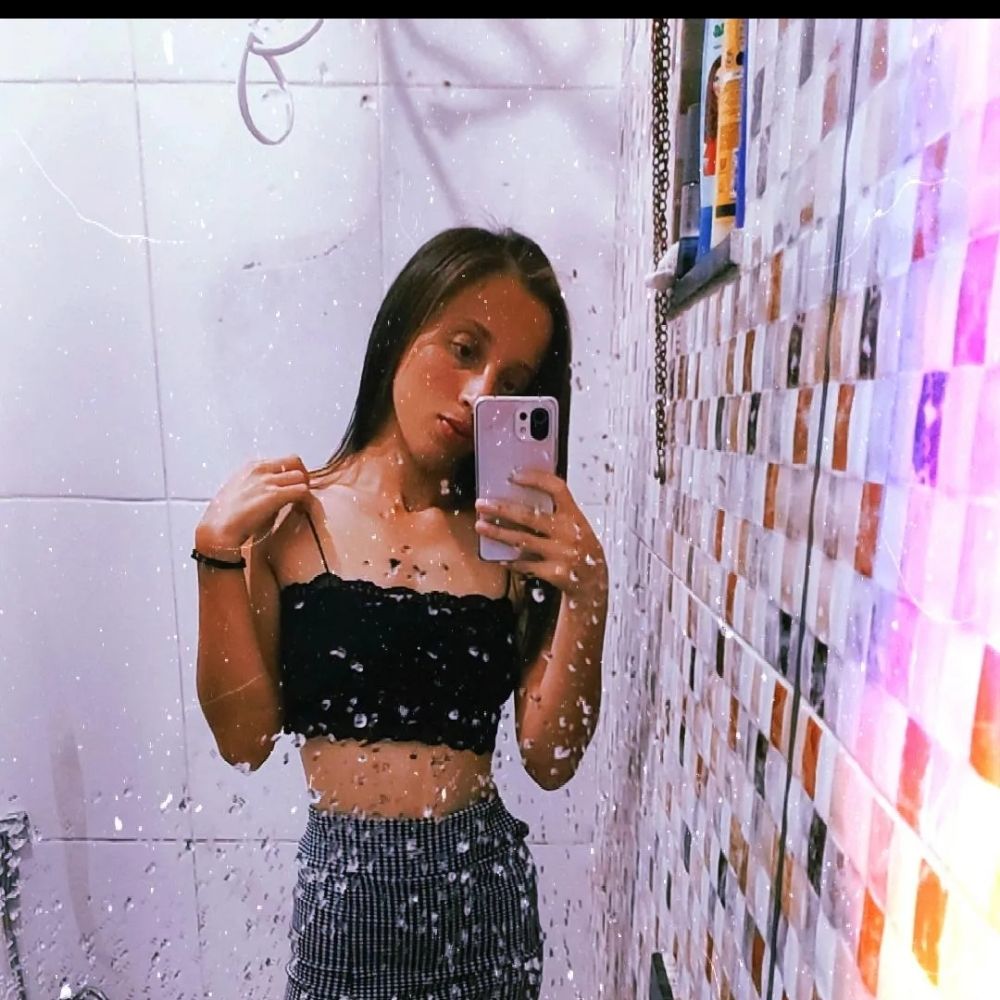 Paula.Thais