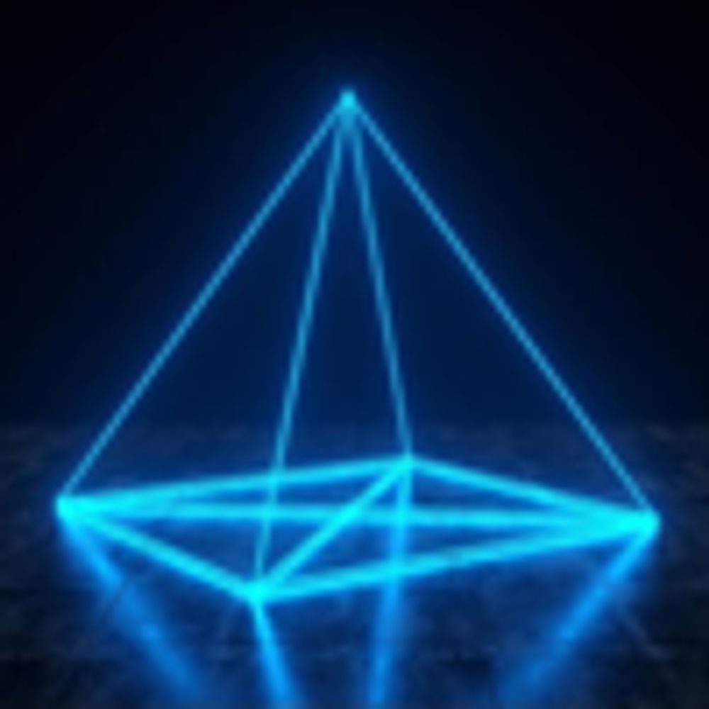 Plastic_Pyramid🔞