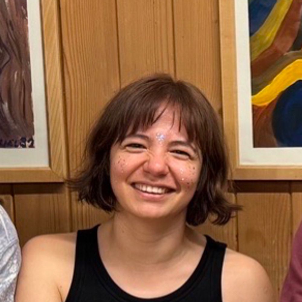 Esra Dönmez