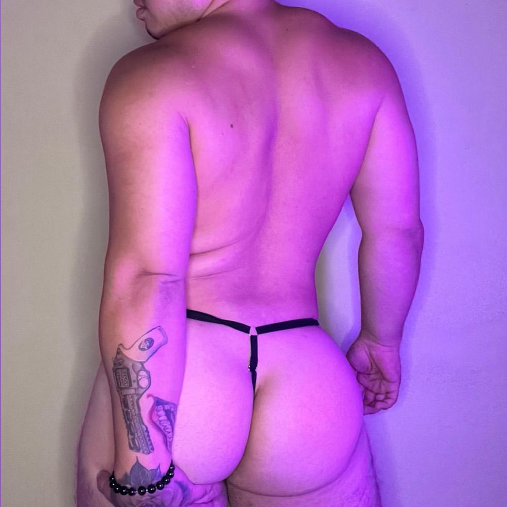 Tommie.Thick