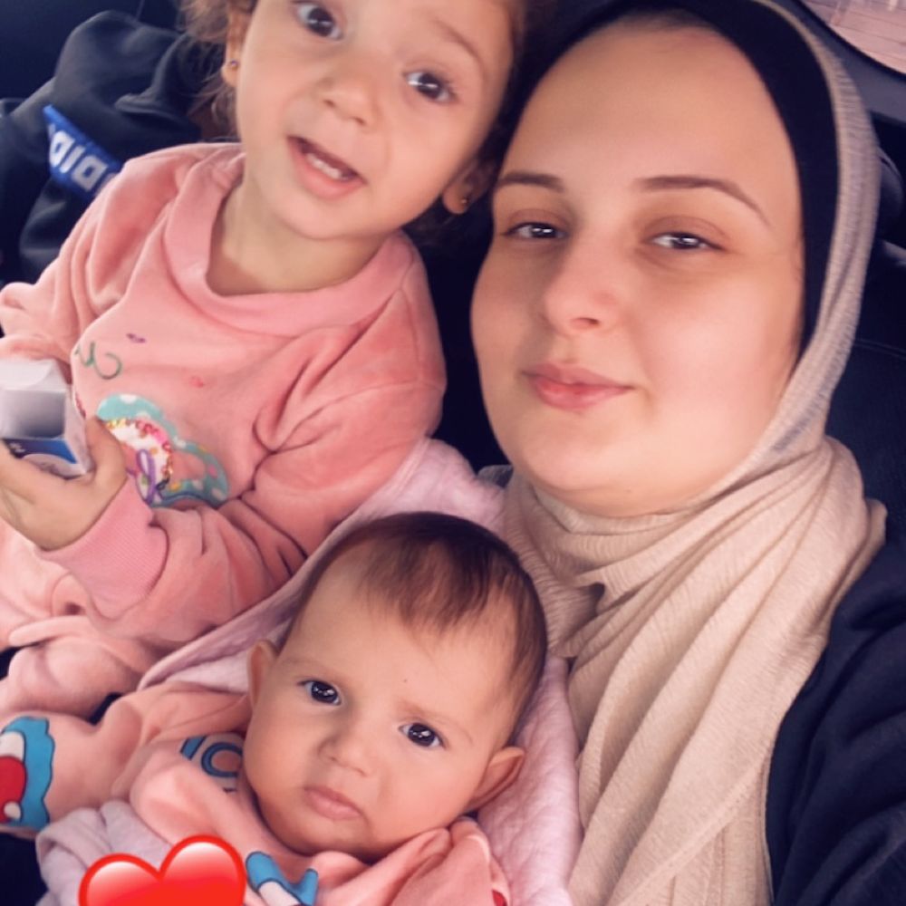      Kholoud and Ahmed family