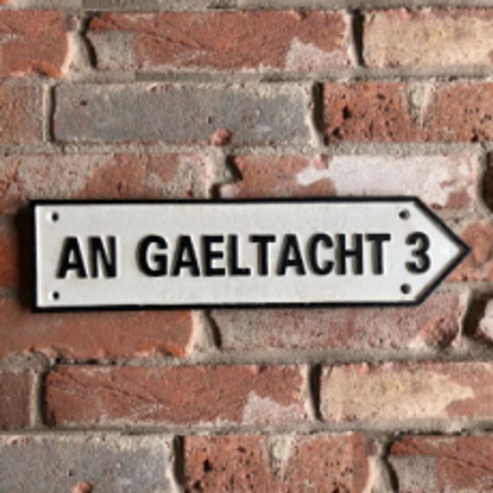 Gaeilge gan Bhéarla