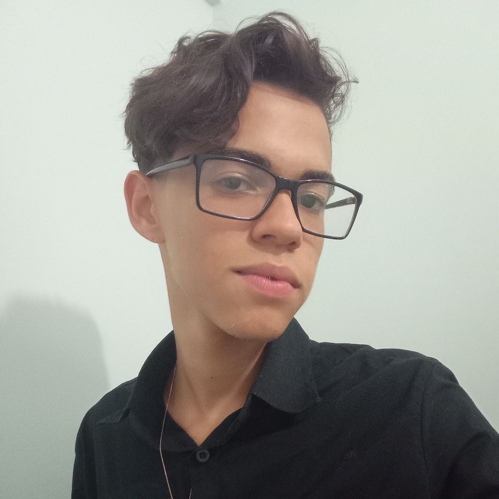 Leo_Femboy32