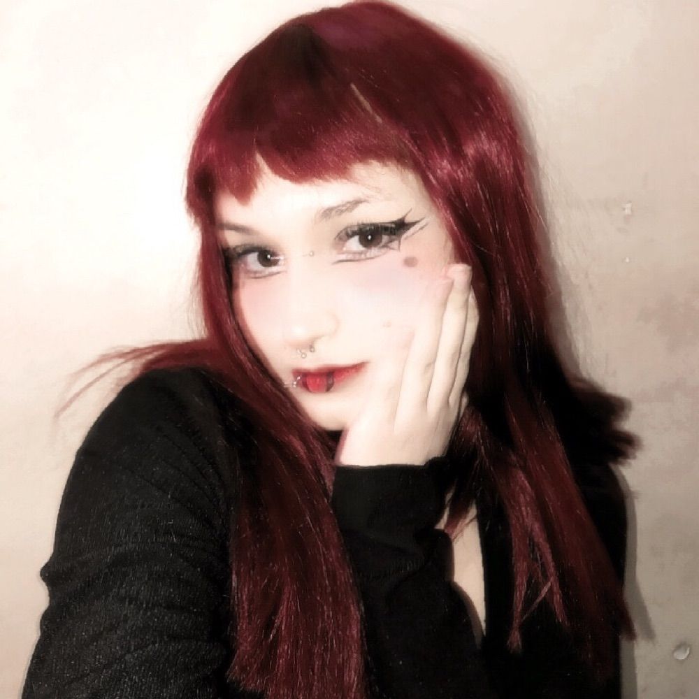 Леона ⁺‧₊˚ ཐི⋆♱⋆ཋྀ ˚₊‧⁺