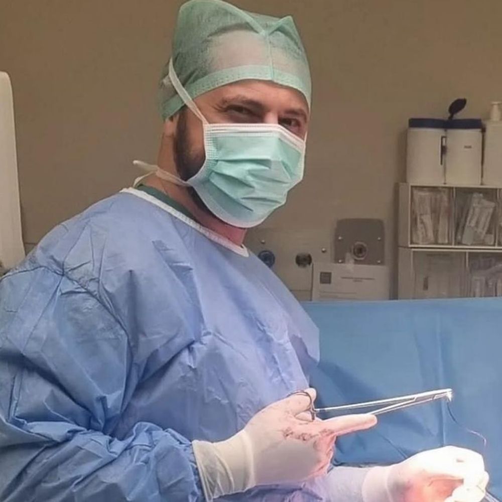 Dr James Robert Ahmet 