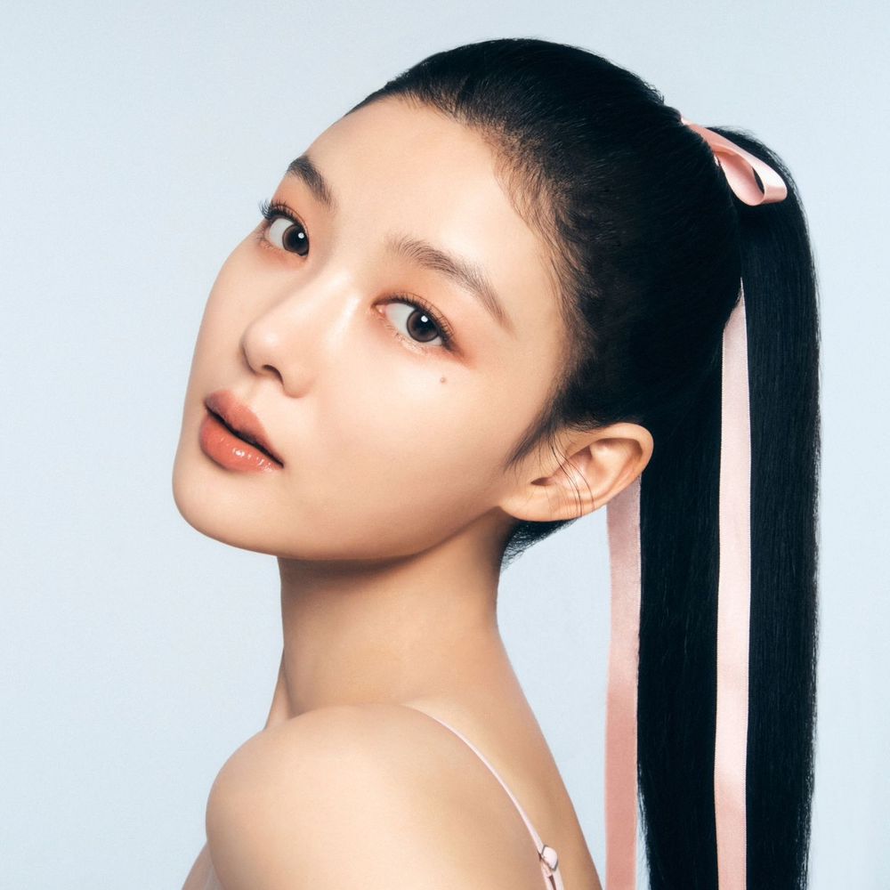 김유정 KIM YOU JUNG