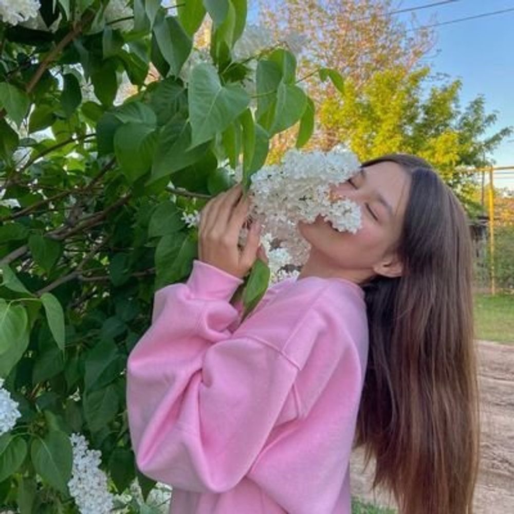 ✼lou 𓍢ִ໋🌷͙֒