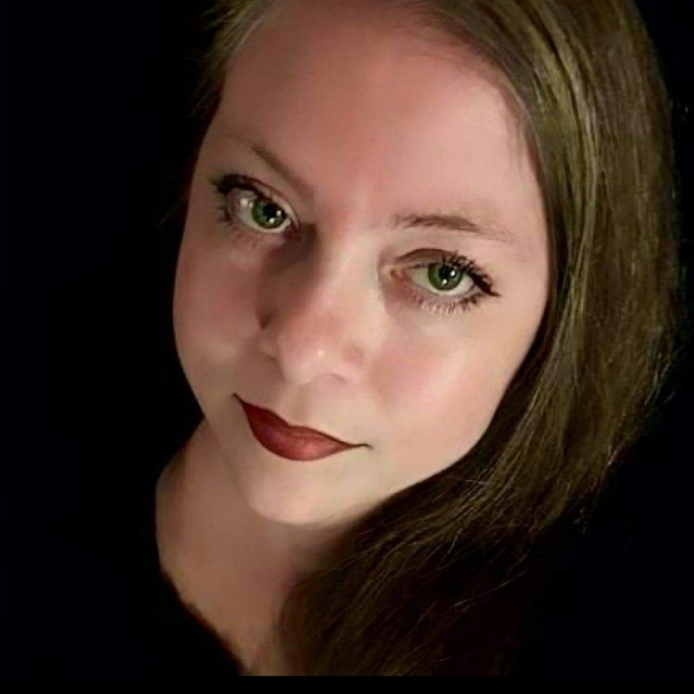 Sasha Hibbs 