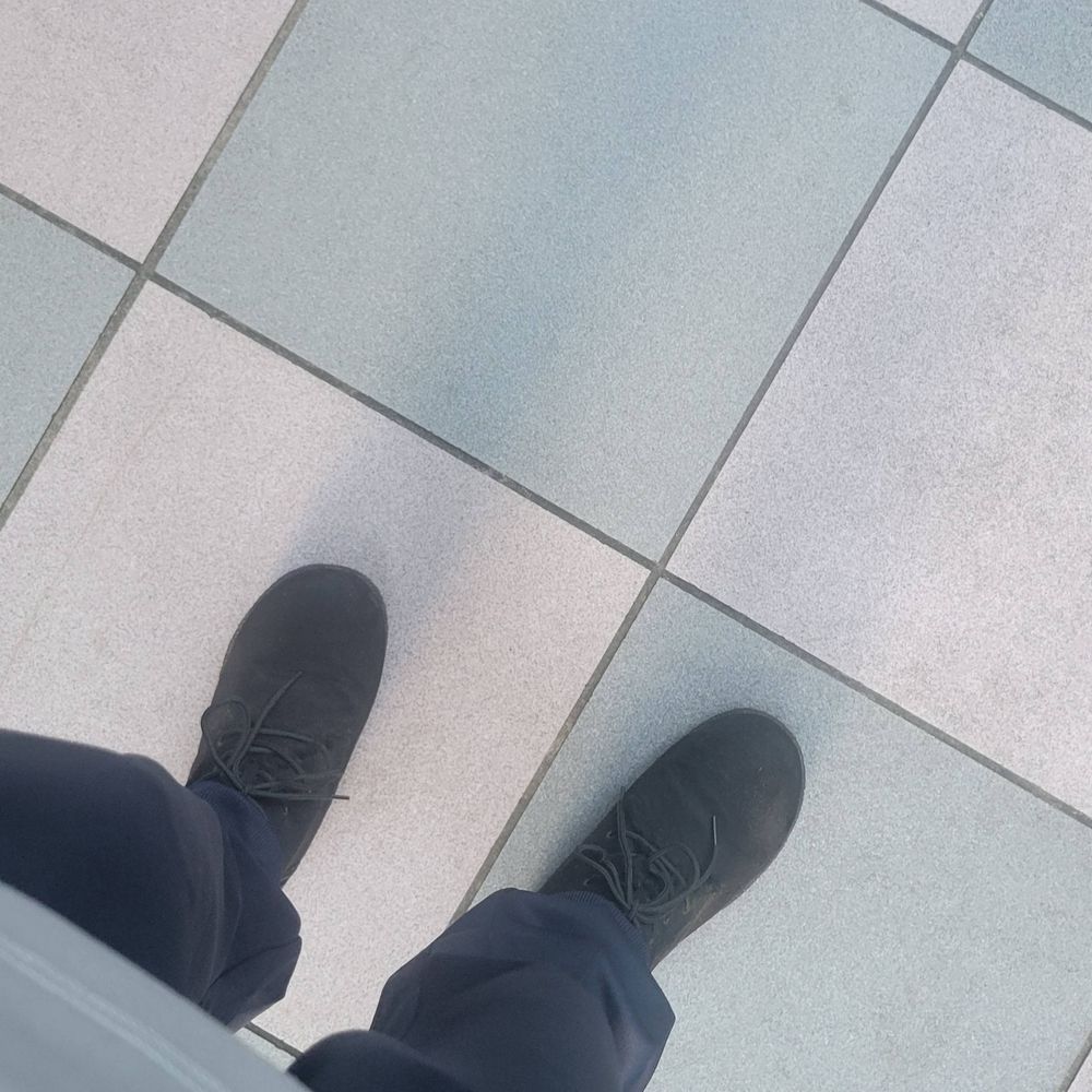 由雨𖤐уυ
