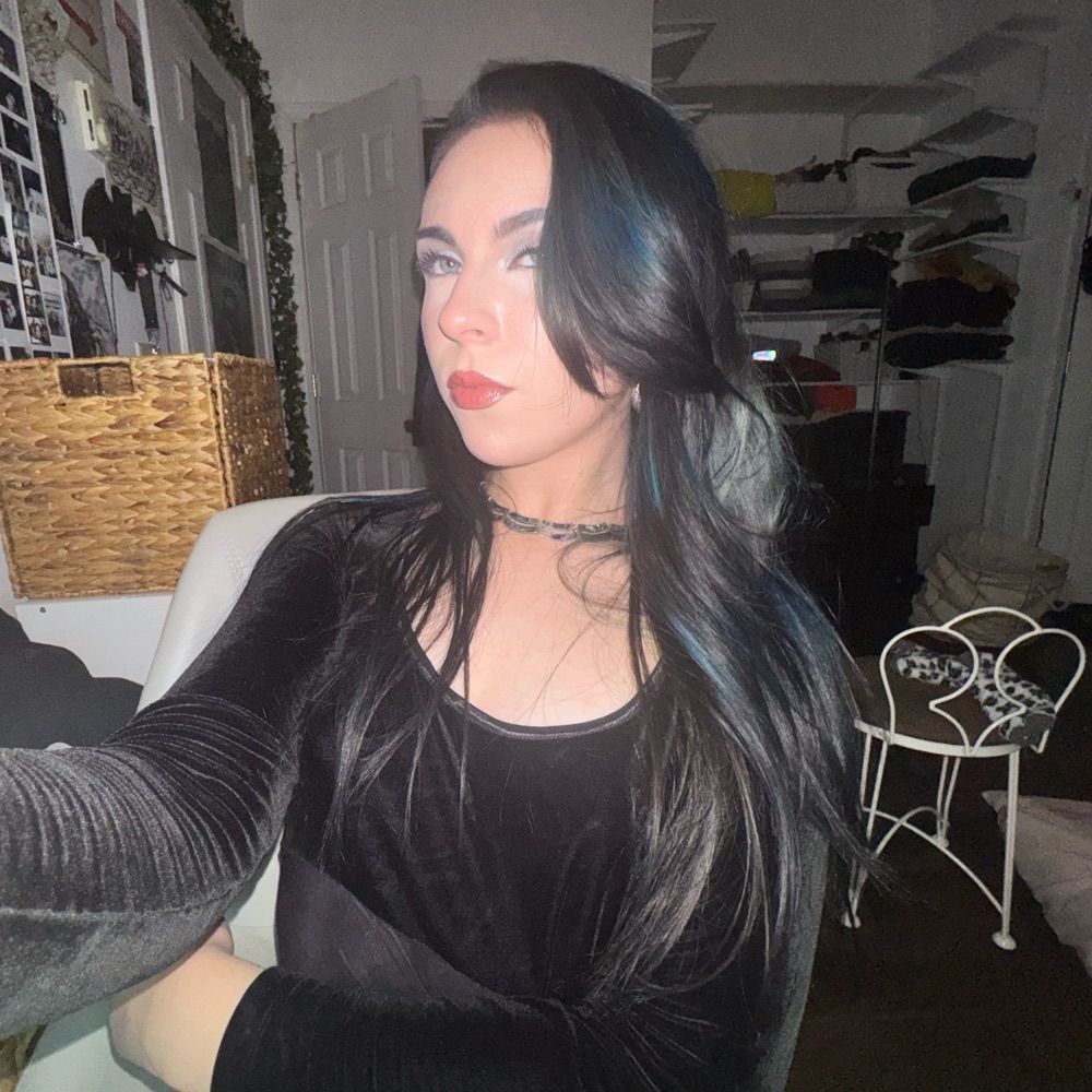 amelia allen ✩‧₊˚୨୧ ‧₊˚ ⋅