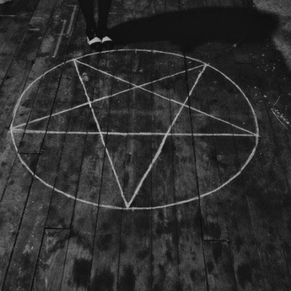 PENTAGRAM∆ ⛥ 🕯️