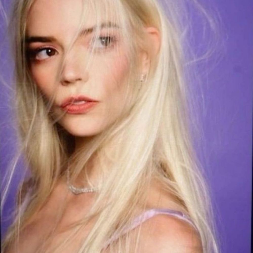 julia is a super graphic ultra modern girl