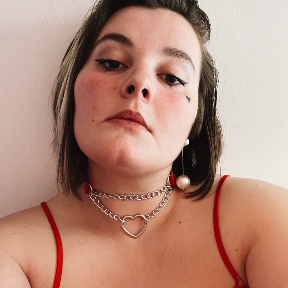 saint dorian 🥀 god in girldrag