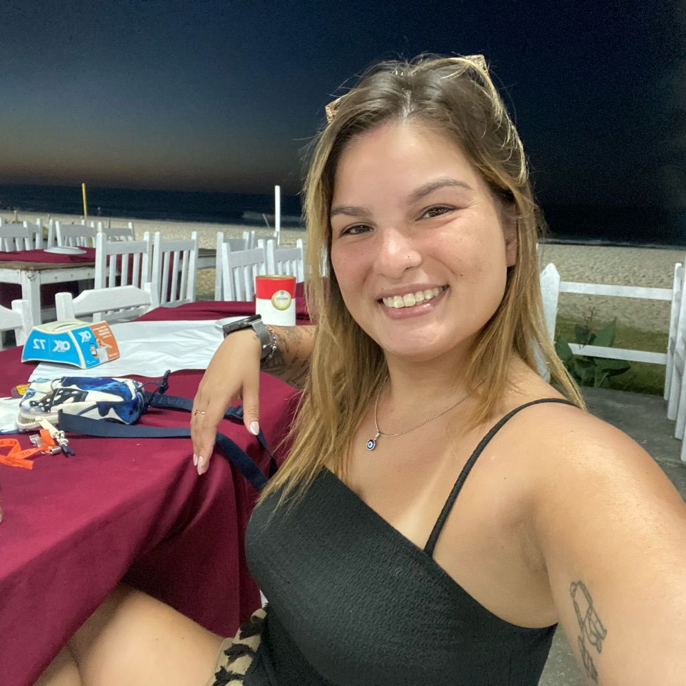 Ellen Medeiros