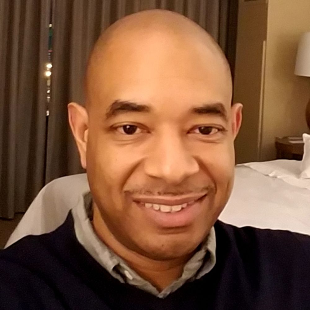 Ron Thomas