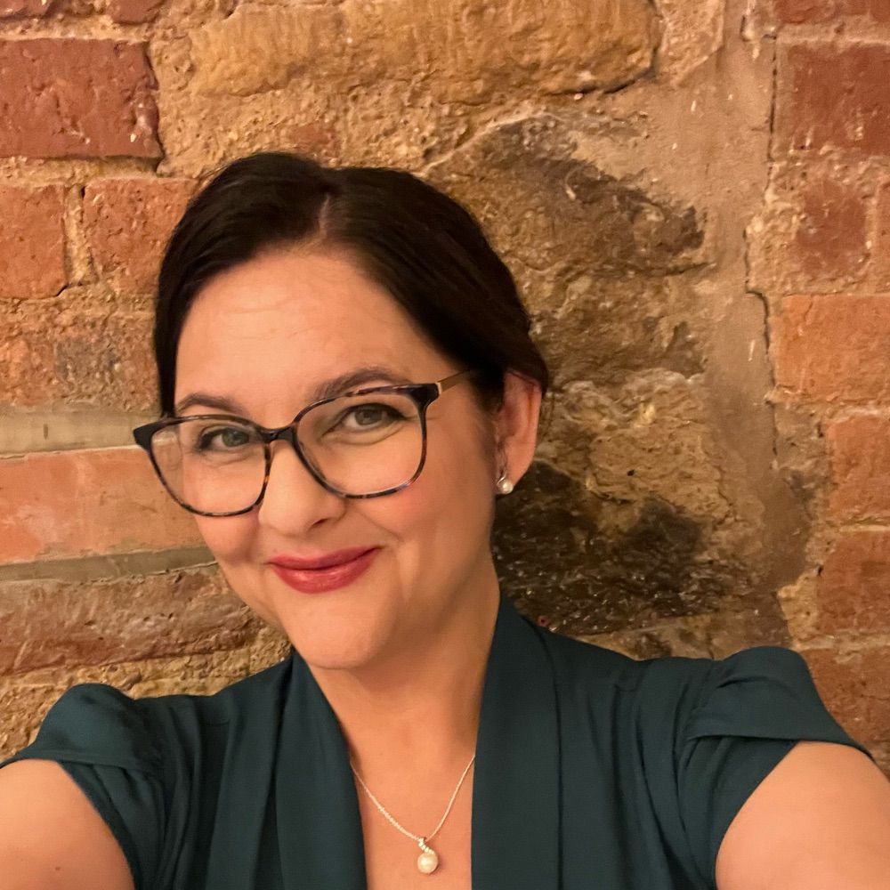 Rachel Debrave Author