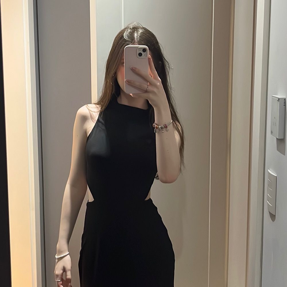 bellamy’s girlfriend (part 2)