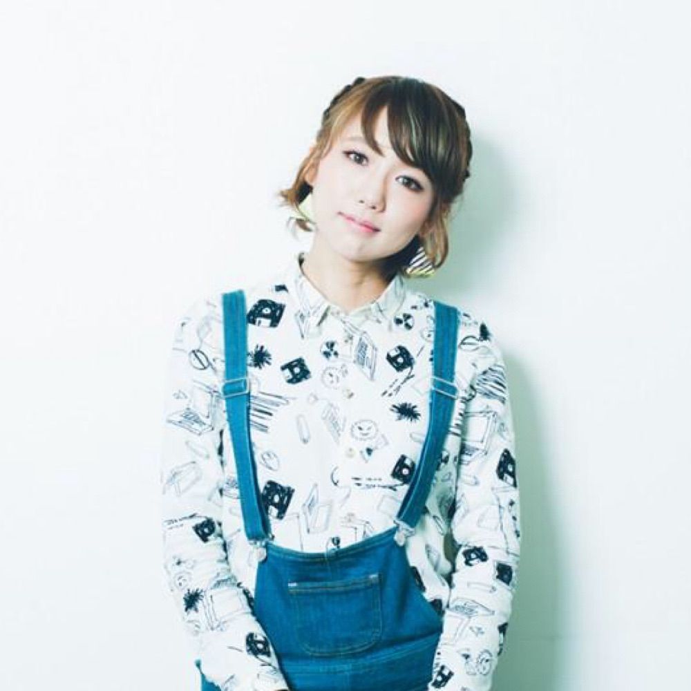 JulieWatai