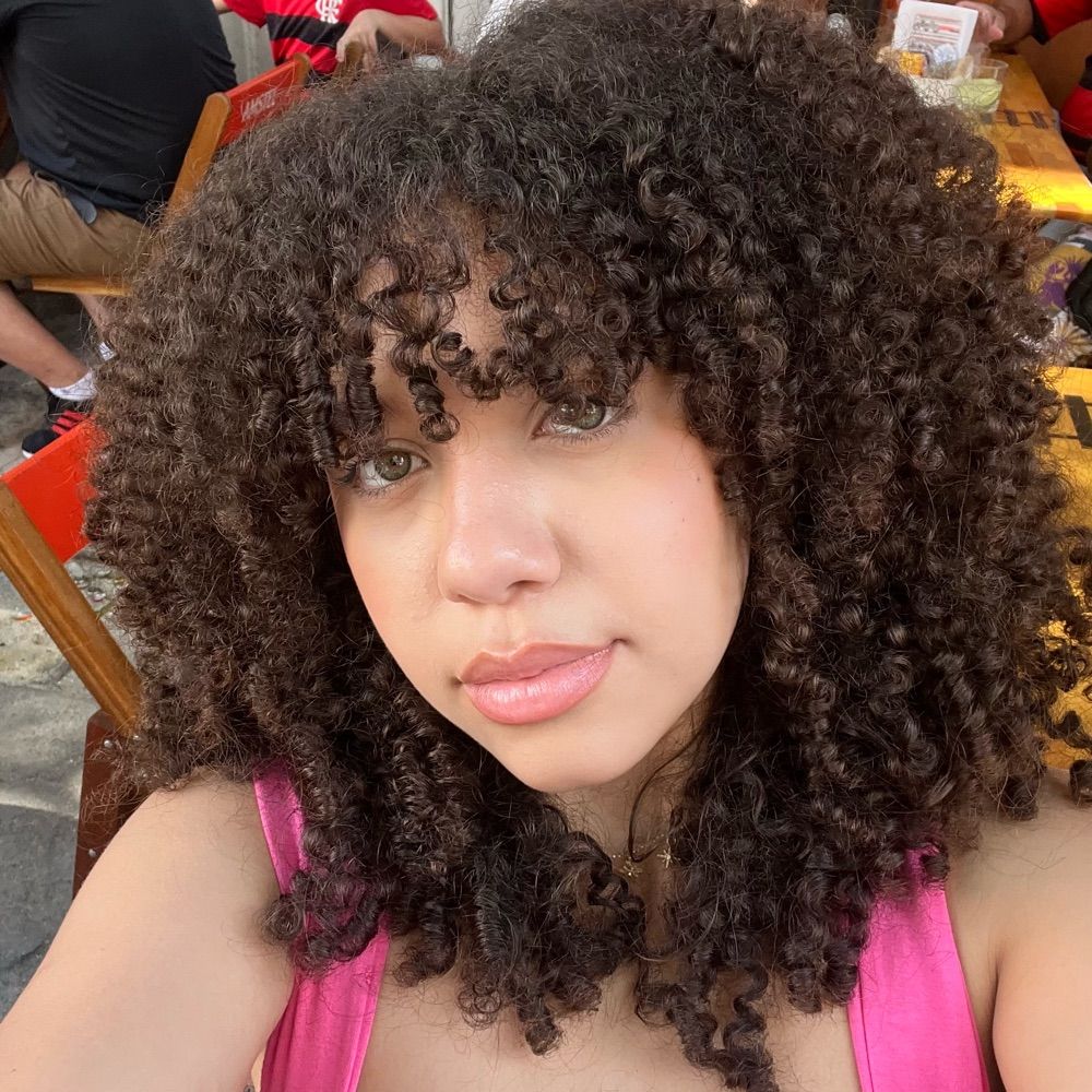 thaís 