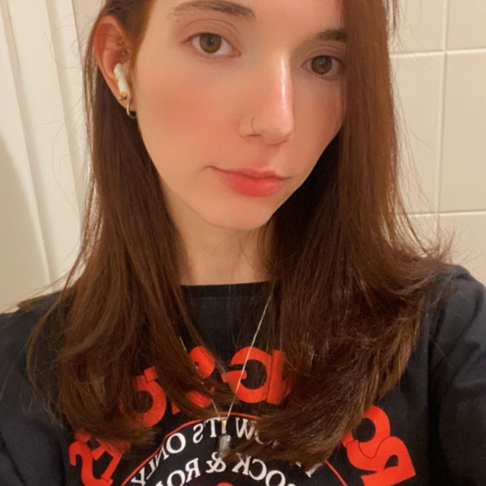 ellen 🦇