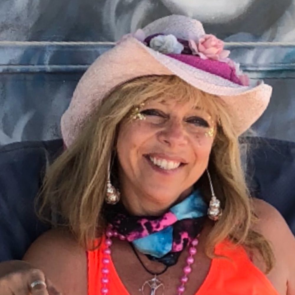 Tina Thomas