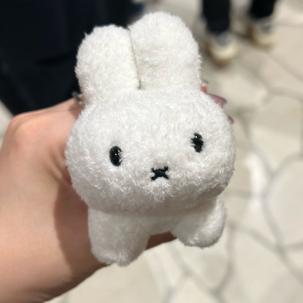 めい