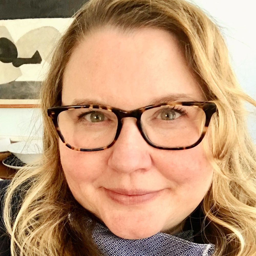 Robyn Linde She/her