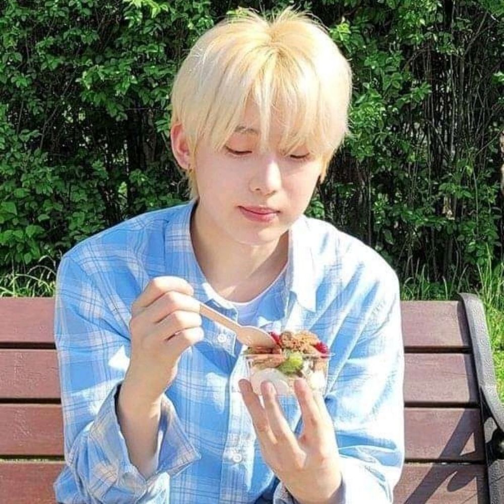 🍓 m ! ʚ♡ɞ