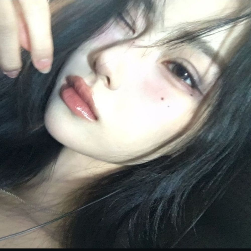 ✦