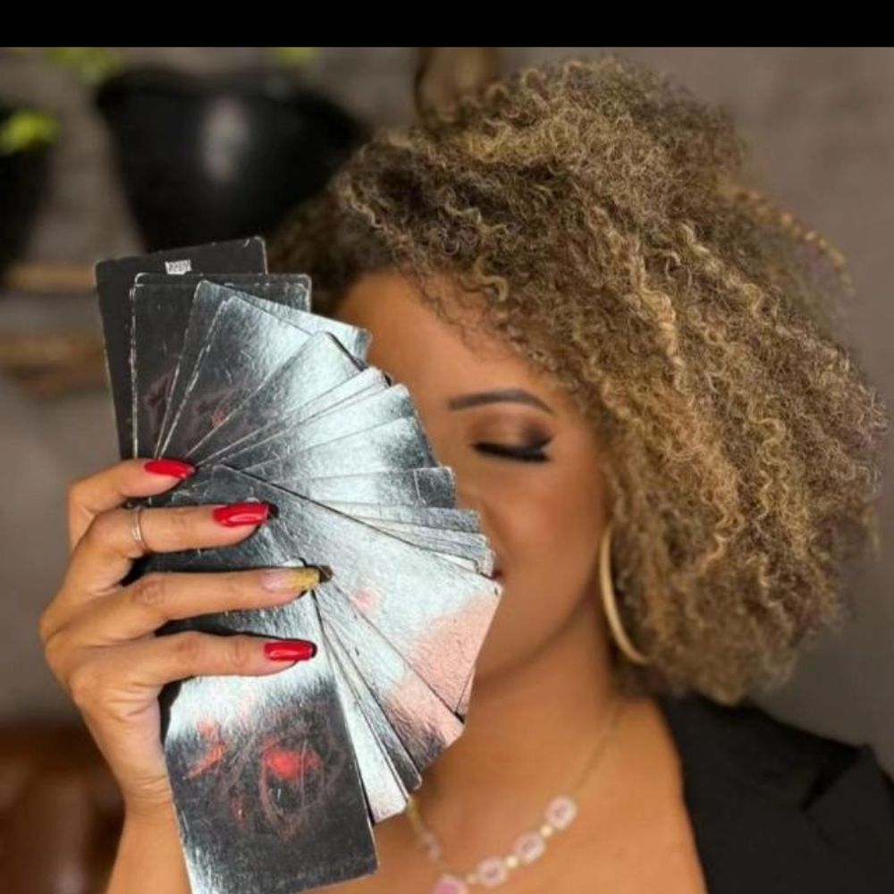 Thais Olegaria 