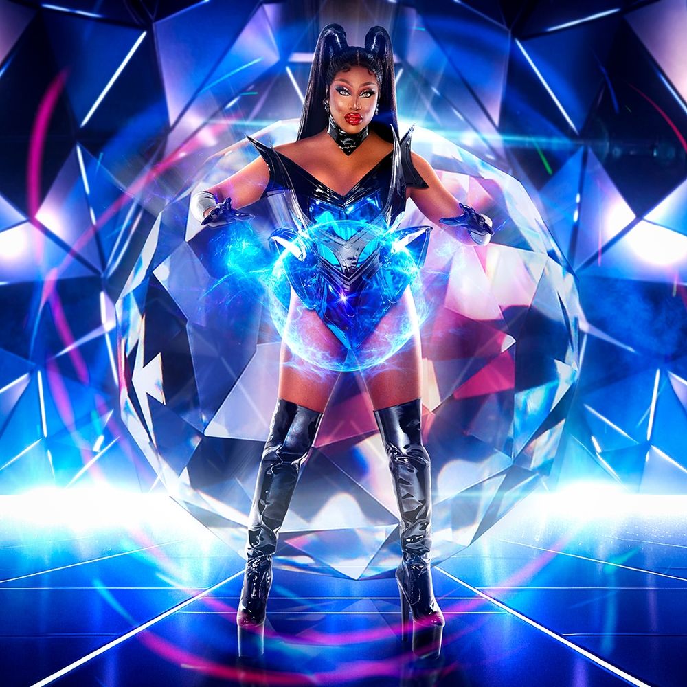 Sapphira Cristál (THE CRISTÁL BALL - OUT NOW)