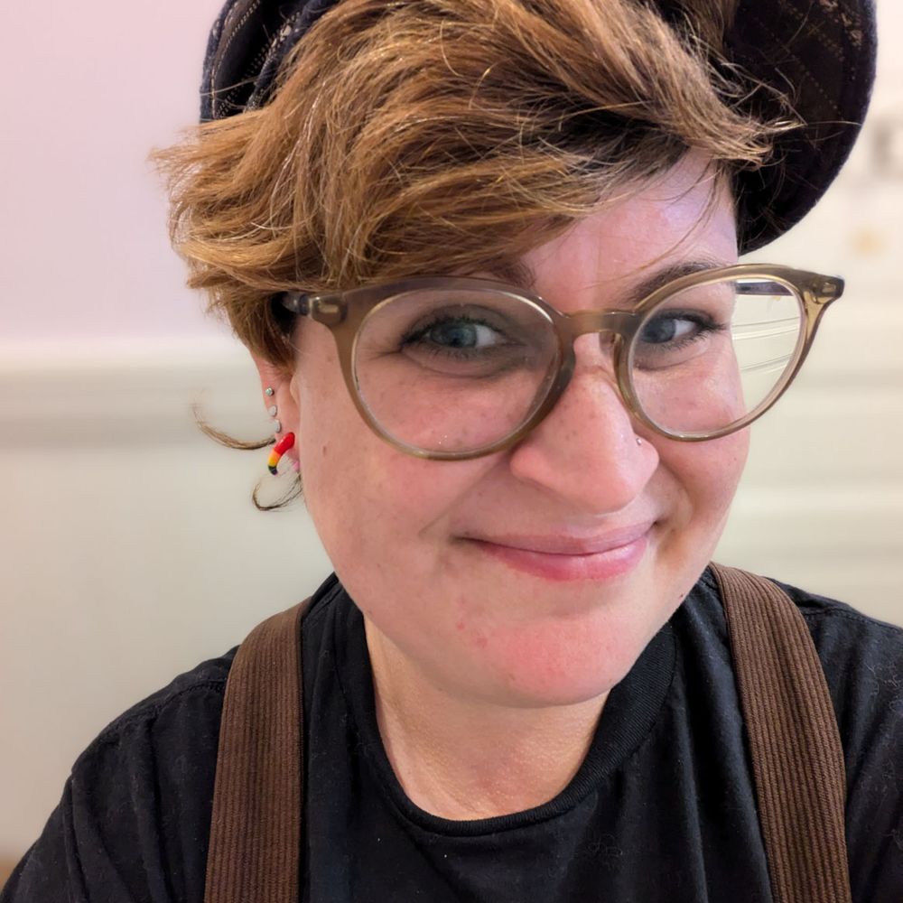 Kate (she/they)