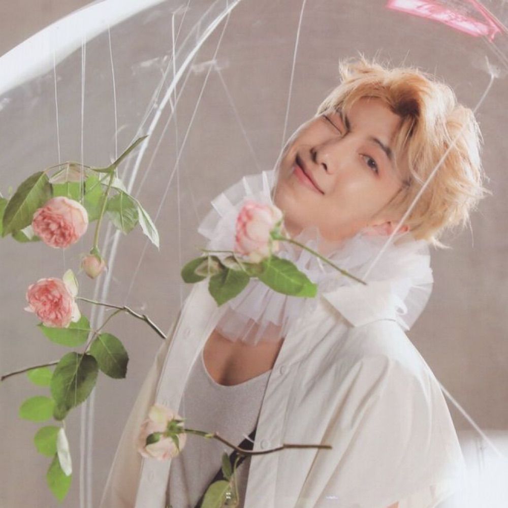 𝚁𝚘𝚣𝚊⁷ 🥀 𝘭𝘦𝘢𝘥𝘦𝘳'𝘴 𝘸𝘪𝘧𝘦 🐨