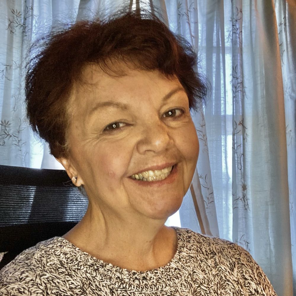 Ellie Kirk, author