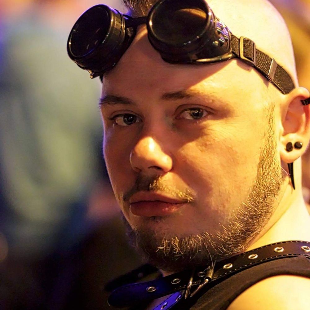 Pup equinox