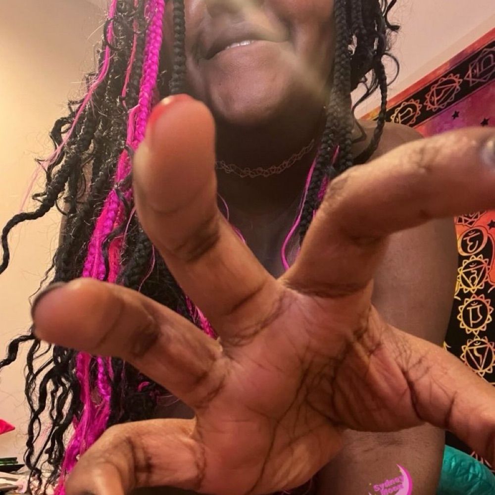 poisonpixiie