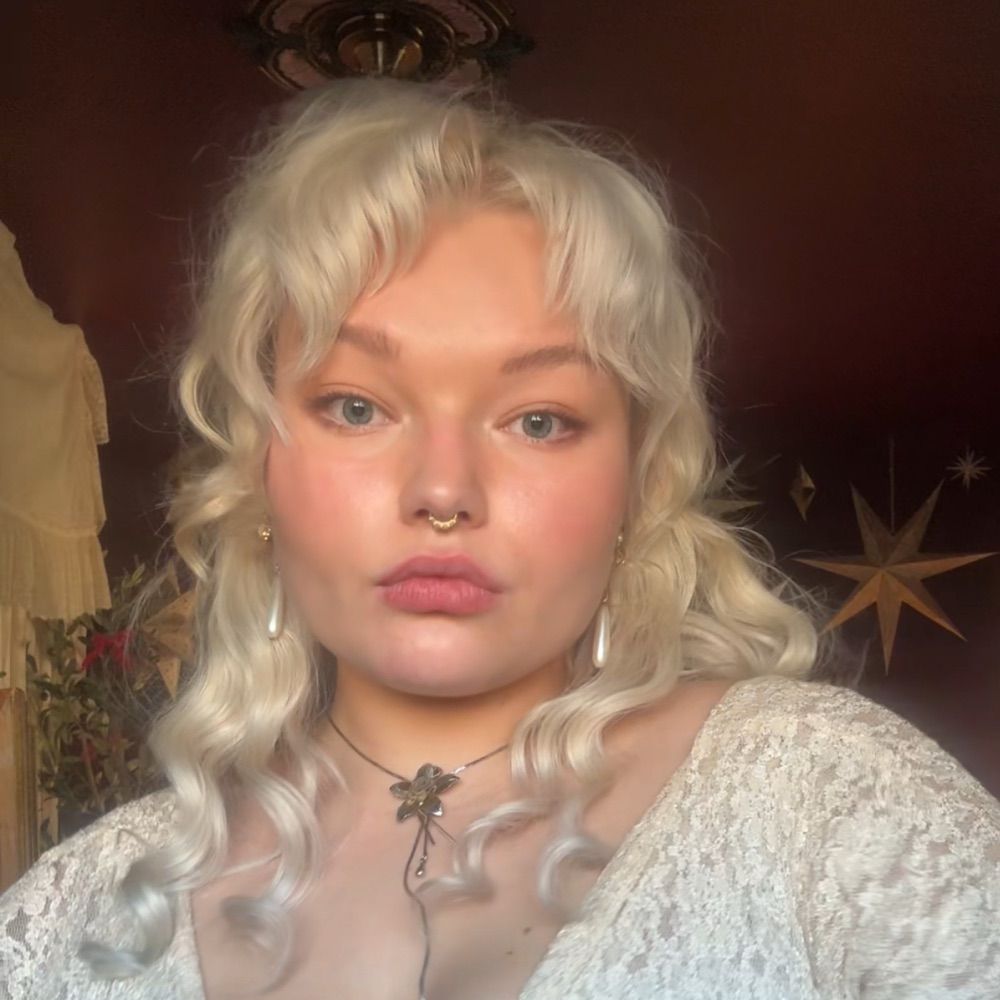 ✨𝚊𝚕𝚎𝚡𝚒𝚜✨