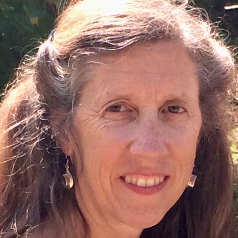 Liza F Carter