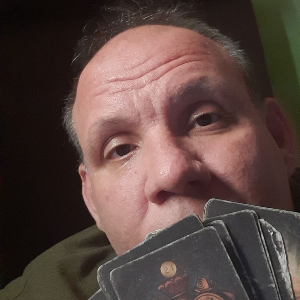 Monarquista Sensitivo vidente e tarólogo 
