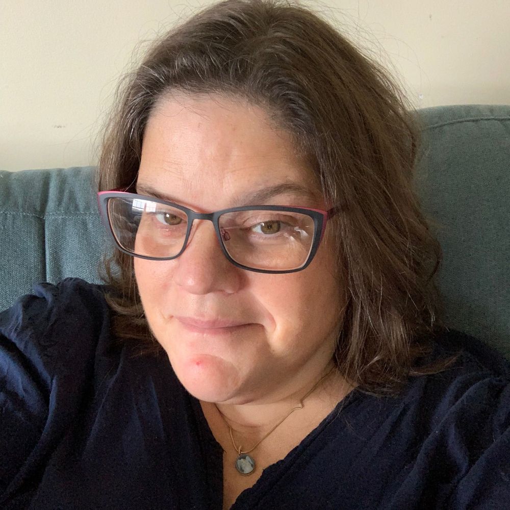 Dr. Lisa Lunney Borden