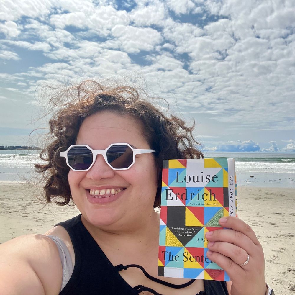 Loretta Lucia Literary 💙📚