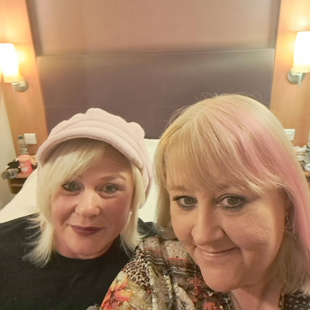 helenrobinson67.bsky.social