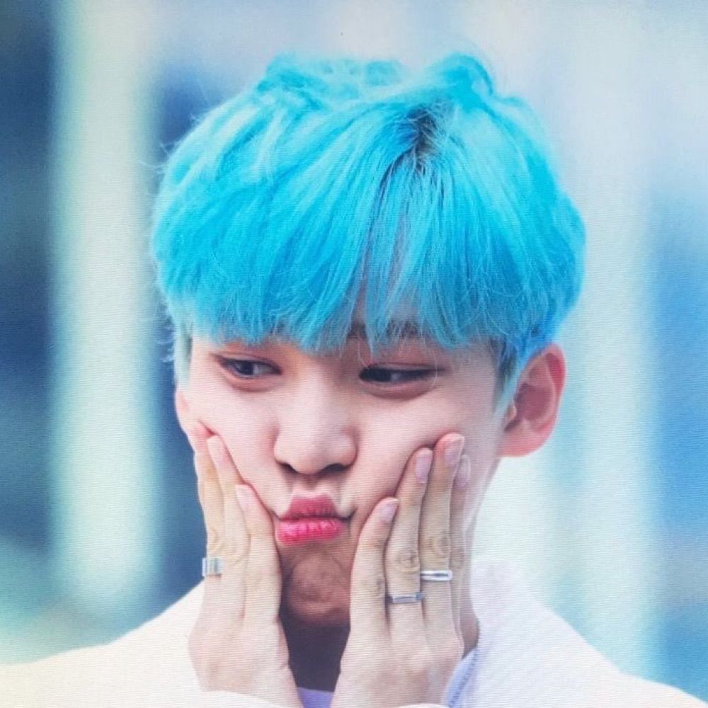 ✨รักเตี่ย🐉✨ (still เบร้อ)