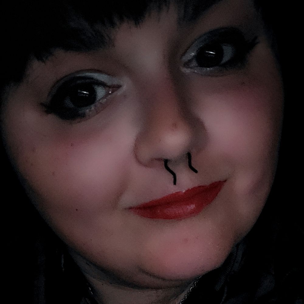 Elysse 🖤❤️